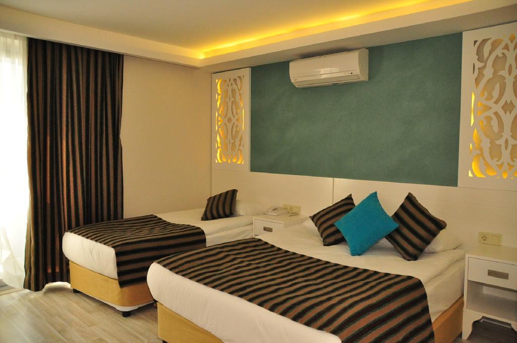 Готель Aura Boutique 3*