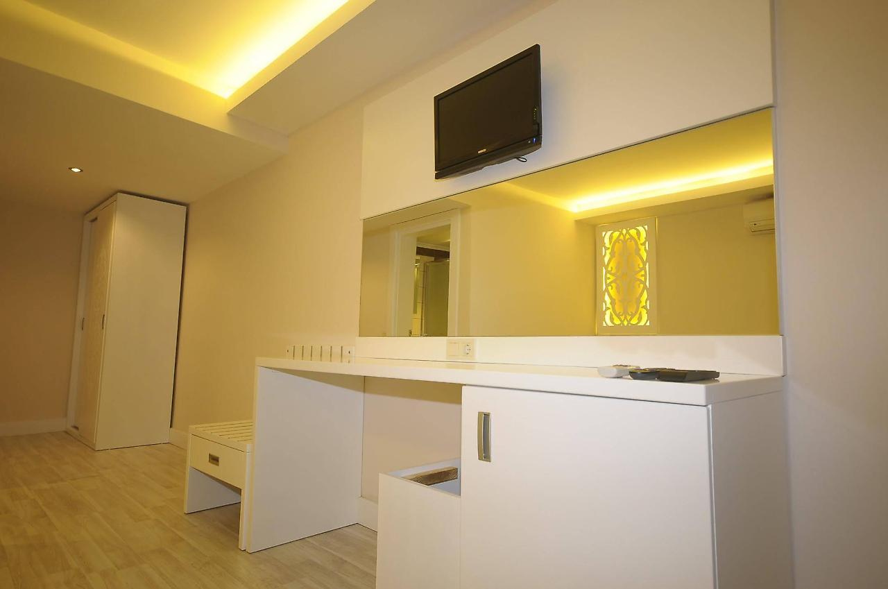Aura Boutique Отель 3*
